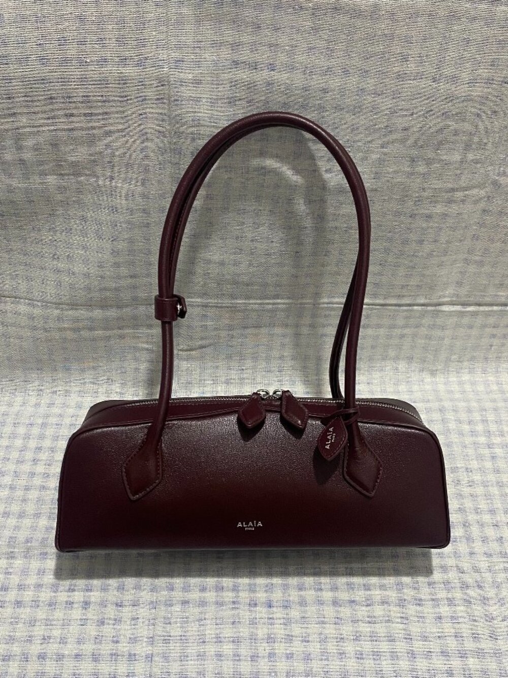 Alaïa Burgundy Leather Shoulder Bag